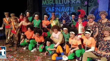 imagen de participantes y autoridades del concurso de Murgas y Chirigotas del Carnaval de Miguelturra 2019