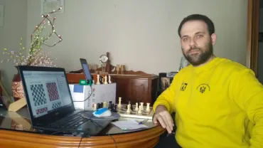 imagen de clases de ajedrez a través de internet, mayo de 2020