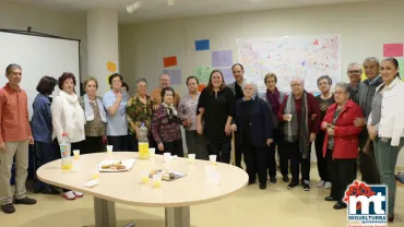 imagen de la clausura de los dos cursos de la Concejalía de Mayores, noviembre 2015