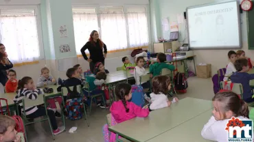 imagen de Carolina Molina durante el taller de co-educación, noviembre 2016