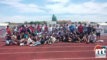 imagen autoridades y participantes Concentración Provincial Rugby, junio 2016