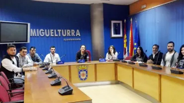 imagen de la reunión del Consejo Municipal de Juventud, abril 2016