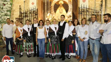 imagen corporación municipal y churriegas y churriegos ejemplares junto la Virgen de la Estrella, Ferias y Fiestas 2016