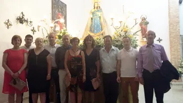 imagen de autoridades con la Virgen de la Salud, julio 2017