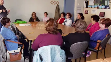 imagen del taller Despierta tu Mente, en el centro de día de mayores, miguelturra, abril 2018