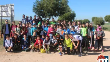 imagen de participantes en la celebración del Día del Árbol 2017 en Miguelturra