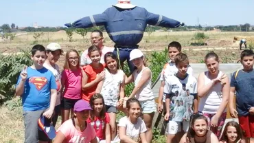 imagen de alumnado participante en el Día Mundial del Medio Ambiente, junio 2017