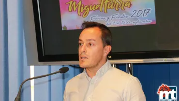 imagen del concejal de Festejos Diego Rodríguez Tercero en rueda de prensa, septiembre 2017