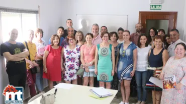 imagen entrega diplomas en el Centro de la Mujer, junio 2017