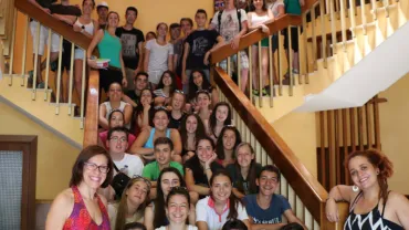 imagen de alcaldesa y grupo de Erasmus Plus, recibido en el Ayuntamiento, junio 20125