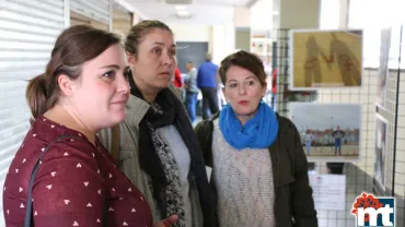 visita institucional a la exposición fotográfica en el Mercado, noviembre 2015