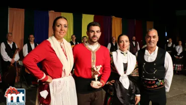 imagen de participantes en el festival de folclore de las Ferias y Fiestas de Miguelturra 2016