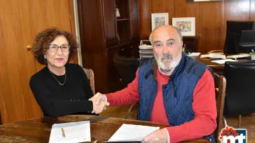 imagen firma convenio, Laura Arriaga y Claudio Fernández, octubre 2019