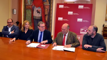 imagen de la firma del convenio, enero 2019, fuente imagen Gabinete Prensa Multimedia