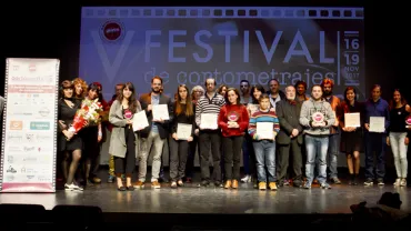 imagen de personas premiadas y autoridades Corto Cortismo 2017, fuente imagen Corto Cortísmo 2017