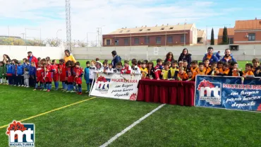 imagen de participantes en la concentración de fútbol 8, diciembre 2017