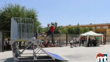 imagen de jóvenes en el festival ZonaCero de Miguelturra, agosto 2016