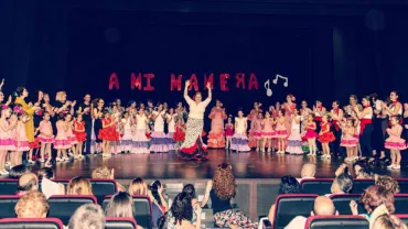 imagen festival de baile fin de curso 2015 academia A Mi Manera