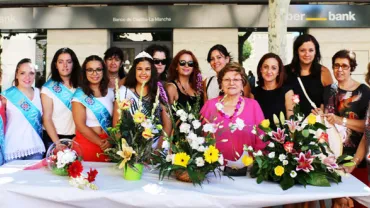 imagen autoridades, organización y ganadoras concurso centros florales ferias 2015 Miguelturra