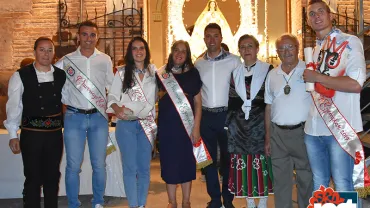 imagen frente al paso de la Virgen de la Estrella, patrona de Miguelturra, 7 septiembre 2019