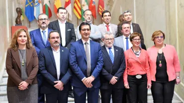 imagen de alcaldes y alcaldesas en el acto de la Diputación Provincial de Ciudad Real, febrero 2019, fuente imagen dipucr