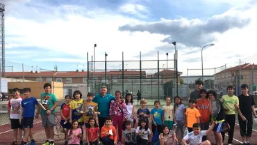 imagen de la jornada de tenis y pádel de la Escuela Deportiva, mayo 2018, imagen de Pedro Bellón Garrido