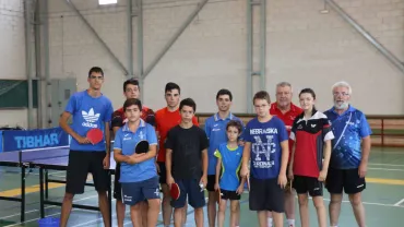 Imagen participantes del campus de tecnificaión de tenis de mesa