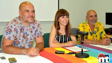 imagen de la presentación de la Asociación de Miguelturra por el Amor y el Respeto al Orgullo LGTBI+