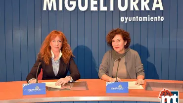 imagen de Laura Arriaga y María José García-Cervigón, de derecha a izquierda, durante la rueda de prensa, noviembre 2019