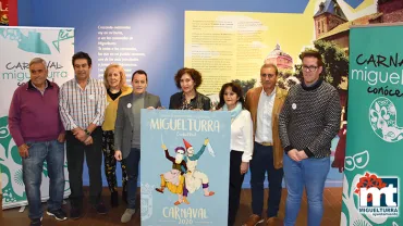 imagen de la presentación en el MOMO del Programa del Carnaval de Miguelturra 2020