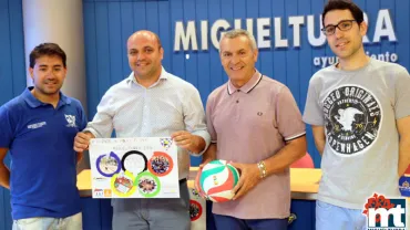 imagen de la presentación del Clínic Vóley Playa Miguelturra 2016