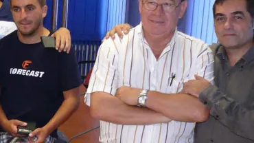 imagen de Antonio García León, Manuel Viso y jugadores en el Salón de Plenos, año 2009