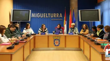 imagen de la Comisión Técnica de Seguimiento del Protocolo Local de Intervención contra la violencia de género, noviembre 2015