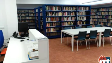 imagen de la sala general de la Biblioteca Municipal Casa de la Capellanía