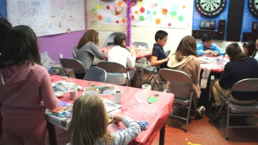 imagen de los talleres de Navidad en el Centro Joven, diciembre 2017