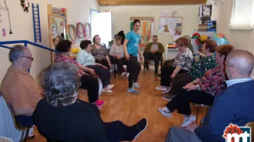 imagen de talleres de fisioterapia y salud desarrollados en el Centro de Día de Miguelturra