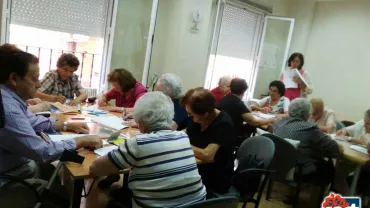 imagen de una de las sesiones del taller de memoria, octubre 2016