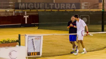 imagen del partido de exhibición Torneo Tierra Batida Ciudauto Miguelturra, agosto 2016