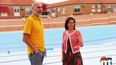 imagen visita institucional a la Piscina Municipal, junio 2015