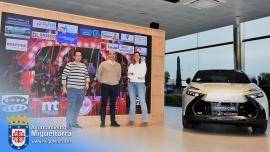 evento precarnaval en Toyota, diciembre 2023