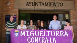 Minuto de silencio en memoria víctimas violencia de género, Miguelturra 17 de julio de 2026