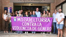 Minuto silencio por las víctimas de violencia machista, Miguelturra octubre de 2026