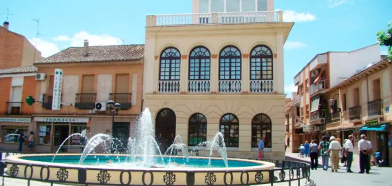 imagen de archivo de la fachada del edificio de Bienestar Social de Miguelturra