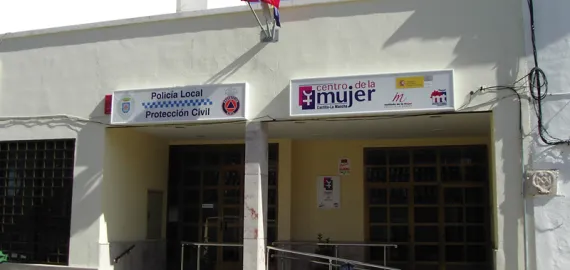 imagen de la fachada del Centro de la Mujer de Miguelturra