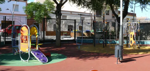 imagen del parque infantil del Doctor Fleming de Miguelturra