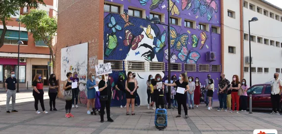 vimagen de la concentración en Miguelturra condenando la violencia machista, mayo de 2021