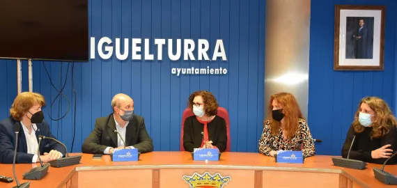 imagen de la reunión del el director de los Programas de Empleo, Miguelturra mayo de 2021