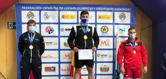 imagen del podio del Campeonato de España de Lucha Grecorromana, mayo de 2021
