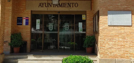 imagen fachada del Ayuntamiento de Miguelturra, julio 2021