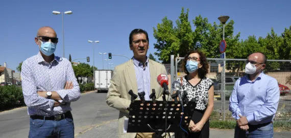 imagen rueda de prensa sobre información luminaria en Miguelturra, julio 2021